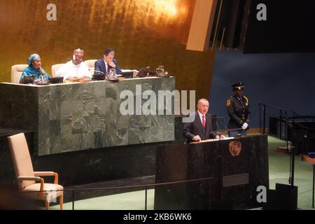 Il presidente turco Recep Tayyip Erdoan parla alle Nazioni Unite (ONU) Assemblea Generale del 24 settembre 2019 a New York City. I leader mondiali sono riuniti per la 74th sessione delle Nazioni Unite in un monito del Segretario generale Antonio Guterres nel suo discorso di ieri sul rischio incombente di una divisione mondiale tra le due maggiori economie - gli Stati Uniti e la Cina. (Foto di Selcuk Acar/NurPhoto) Foto Stock