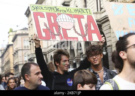 Oltre 20 mila persone, per lo più studenti, partecipano all'evento 'Venerdì per il futuro' contro il cambiamento climatico che si terrà il 27 settembre a Torino. L'evento della lotta per il clima è nato da Greta Thunberg, una bambina di 16 anni ora proposta come Premio Nobel per la pace. (Foto di Massimiliano Ferraro/NurPhoto) Foto Stock