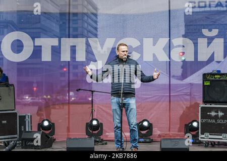 Alexei Navalny, oppositore del governo, ha tenuto un discorso durante una manifestazione per il rilascio degli attivisti arrestati durante le rivolte estive a Mosca, il 29 settembre 2019. (Foto di Celestino Arce/NurPhoto) Foto Stock