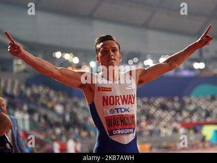 Karsten Warholm di Norvegia festeggia la vittoria dell'oro negli ostacoli da 400 metri per gli uomini durante i Campionati Mondiali di Atletica IAAF 17th allo Stadio Khalifa di Doha, in Qatar, il 30 settembre 2019. (Foto di Ulrik Pedersen/NurPhoto) Foto Stock