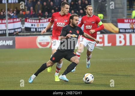 Juan Mata (Manchester United) controlla la palla durante la partita UEFA Europa League Group L del 2019/20 tra AZ Alkmaar (Paesi Bassi) e Manchester United (Inghilterra) allo stadio Kyocera, all'Aia, Paesi Bassi, il 3 ottobre 2019. (Foto di Federico Guerra Moran/NurPhoto) Foto Stock