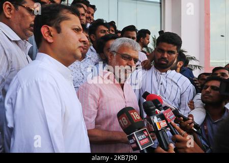 Rajasthan Lok Sabha Speaker CP Joshi con il leader del Congresso Vaibhav Ghelot parla ai media di essere eletto come nuovo presidente della Rajasthan Cricket Association , a Jaipur, Rajasthan, India, 04,2019 ottobre (Foto di Vishal Bhatnagar/NurPhoto) (Foto di Vishal Bhatnagar/NurPhoto) Foto Stock