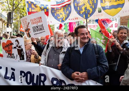 Jean-Frédéric Poisson, presidente del Partito democratico Cristiano, è stato presente alla manifestazione di domenica 6 ottobre 2019, dove diverse decine di migliaia di persone (tra il 75000 e il 600000) Ha risposto alla chiamata del movimento 'la Manif pour Tous' di partecipare a Parigi alla grande mobilitazione intitolata 'Marchons Enfants' per protestare contro la legge bioetica legalizzando il PMA (riproduzione medicalmente assistita) alle coppie omosessuali. (Foto di Samuel Boivin/NurPhoto) Foto Stock