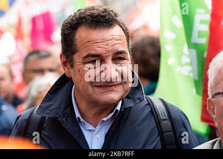 Jean-Frédéric Poisson, presidente del Partito democratico Cristiano, è stato presente alla manifestazione di domenica 6 ottobre 2019, dove diverse decine di migliaia di persone (tra il 75000 e il 600000) Ha risposto alla chiamata del movimento 'la Manif pour Tous' di partecipare a Parigi alla grande mobilitazione intitolata 'Marchons Enfants' per protestare contro la legge bioetica legalizzando il PMA (riproduzione medicalmente assistita) alle coppie omosessuali. (Foto di Samuel Boivin/NurPhoto) Foto Stock