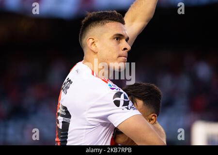 Rafael Santos Borré festeggia il suo gol durante una partita tra River Plate e Patronato come parte della Superliga Argentina 2019/20 all'Estadio Monumental Antonio Vespucio liberi il 06 ottobre 2019 a Buenos Aires, Argentina. (Foto di Manuel Cortina/NurPhoto) Foto Stock