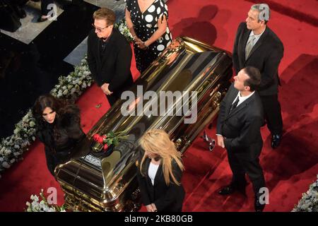 Jose Joel, Marysol Estrella OrtÃ­z NoreÃ±a, Anel NoreÃ±a, Lucia Mendez durante un tributo postumo di Singer Jose Jose a Palacio de Bellas Artes il 9 ottobre 2019 a Città del Messico, Messico (Foto di Eyepix/NurPhoto) Foto Stock