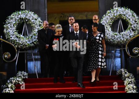 Jose Joel, Anel Noreña, Marysol Estrella Ortíz Noreña durante un tributo postumo di Singer Jose al Palacio de Bellas Artes il 9 ottobre 2019 a Città del Messico, Messico (Foto di Eyepix/NurPhoto) Foto Stock