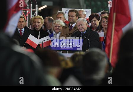 Jaroslaw Kaczynski, presidente del partito diritto e Giustizia, arriva per la convenzione finale della campagna elettorale a Stalowa Wola, due giorni prima delle prossime elezioni parlamentari polacche che si terranno il on13th ottobre 2019. Venerdì 11 ottobre 2019, a Stalowa Wola, Podkarpackie Voivodato, Polonia. (Foto di Artur Widak/NurPhoto) Foto Stock