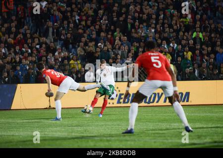 Ben Chilwell, England against Kiril Despodov, during the UEFA EURO 2020 Qualifications Bulgaria v England at Vasil Levski National Stadium, Sofia, Bulgaria on October 14, 2019 (Photo by Hristo Rusev/NurPhoto) Stock Photo