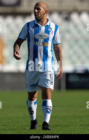 Cristian Galano di Pescara Calcio 1936 durante la partita italiana della Serie B 2019/2020 tra Pescara Calcio 1936 e Spezia Calcio 1906 allo Stadio Adriatico Giovanni Cornacchia il 19 ottobre 2019 a Pescara, Italia. (Foto di Danilo di Giovanni/NurPhoto) Foto Stock