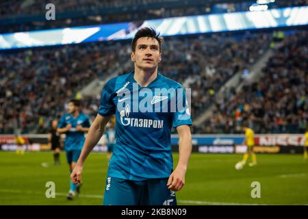 Vyacheslav Karavaev del FC Zenit San Petersburg guarda avanti durante la partita della Premier League russa tra il FC Zenit San Pietroburgo e il FC Rostov Rostov-on-Don il 19 ottobre 2019 alla Gazprom Arena di San Pietroburgo, Russia. (Foto di Mike Kireev/NurPhoto) Foto Stock