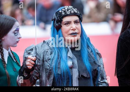 Loredana Bertè partecipa al tappeto rosso del film "la Famiglia Addams" durante il Festival Alice nella Città del 20 ottobre 2019 a Roma. Partecipa al tappeto rosso del film "la Famiglia Addams" durante il Festival Alice nella Città del 20 ottobre 2019 a Roma. (Foto di Mauro Fagiani/NurPhoto) Foto Stock