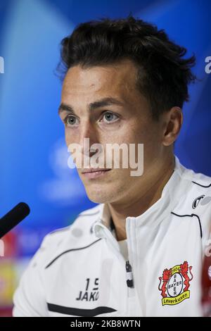 Julian Baumgartlinger durante la conferenza stampa prima della partita della UEFA Champions League tra Atletico de Madrid e Bayer 04 Leverkusen allo stadio Wanda Metropolitano di Madrid, Spagna. Ottobre 21, 2019. (Foto di A. Ware/NurPhoto) Foto Stock