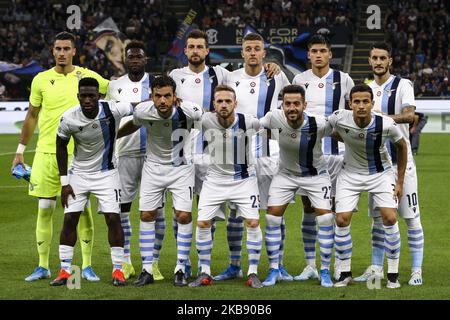 Giocatori laziali (Thomas Strakosha, Felipe Caicedo, Francesco Acerbi, Sergej Milinkovic-Savic, Joaquin Correa, Luis Alberto, Bastos, Marco Parolo, Manuel Lazzari, Jony, Luiz Felipe) posa per essere fotografata durante la Serie A partita di calcio n.5 INTER - LAZIO il 25 settembre 2019 allo Stadio Giuseppe Meazza di Milano, Lombardia, Italia. Risultato finale: Inter-Lazio 1-0. (Foto di Matteo Bottanelli/NurPhoto) Foto Stock