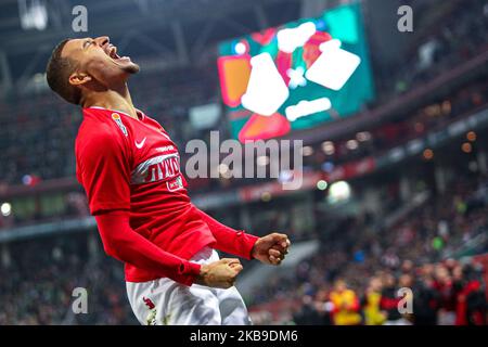 Jordan Larsson del FC Spartak Moscow celebra il suo obiettivo durante la partita della Russian Football League tra il FC Lokomotiv Moscow e il FC Spartak Moscow alla RZD Arena il 27 ottobre 2019 a Mosca, Russia. (Foto di Igor Russak/NurPhoto) Foto Stock