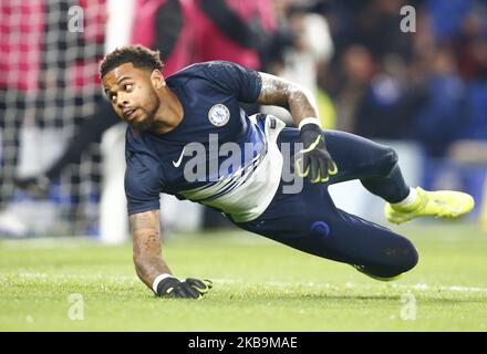 Nicolas Tie di Chelsea durante il warm-up pre-partita durante il quarto round della Carabao Cup tra Chelsea e Manchester United allo Stanford Bridge Stadium , Londra, Inghilterra il 30 ottobre 2019 (Photo by Action Foto Sport/NurPhoto) Foto Stock