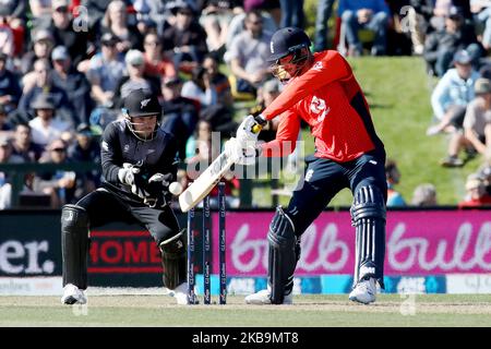 James vince of England si è batti durante la prima partita internazionale del T20 tra Inghilterra e Nuova Zelanda a Hagley Oval a Christchurch, Nuova Zelanda, il 01 novembre 2019. (Foto di Sanka Vidanagama/NurPhoto) Foto Stock