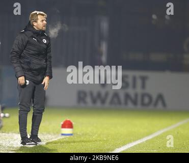 Michal Kolomaznik Capo allenatore di Slavia Praha Donne durante la UEFA Women's Champions League Round di 16 tappa 2 partita tra le Donne Arsenali e le Donne Slavia Praha al Meadow Park Stadium il 31 ottobre 2019 a Borehamwood, Inghilterra (Photo by Action Foto Sport/NurPhoto) Foto Stock