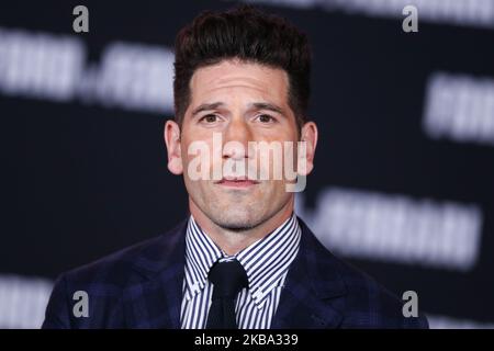 HOLLYWOOD, LOS ANGELES, CALIFORNIA, USA - 04 NOVEMBRE: L'attore Jon Bernthal arriva alla Los Angeles Premiere del 20th° secolo, la "Ford contro Ferrari" di Fox, tenutasi al TCL Chinese Theatre IMAX il 4 novembre 2019 a Hollywood, Los Angeles, California, Stati Uniti. (Foto di Xavier Collin/Image Press Agency/NurPhoto) Foto Stock