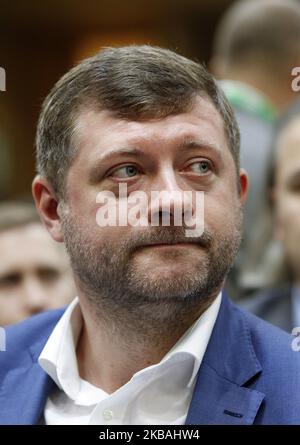 Il 10 novembre 2019, il presidente neoeletto del partito politico "Servo del popolo" (Sluga Narodu) Oleksandr Kornienko partecipa al congresso del partito a Kiev, in Ucraina. Oleksandr Kornienko è stato eletto nuovo capo del partito al congresso del partito. (Foto di Str/NurPhoto) Foto Stock