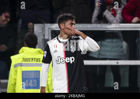 Juventus Forward Paulo Dybala (10) festeggia dopo aver segnato il suo gol per renderlo 1-0 durante la Serie A Football Match n.12 JUVENTUS - MILANO il 10 novembre 2019 allo Stadio Allianz di Torino, Piemonte, Italia. (Foto di Matteo Bottanelli/NurPhoto) Foto Stock