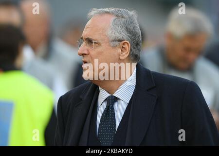 Claudio Lotito proprietario della SS Lazio durante la Serie Un incontro tra SS Lazio e US Lecce allo Stadio Olimpico di Roma il 10 novembre 2019. (Foto di Giuseppe Maffia/NurPhoto) Foto Stock