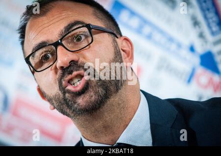 Conferenza stampa alla stampa estera di Lorenzo Fioramonti Ministro dell'Istruzione, Università e Ricerca, per parlare di scuola, ambiente e Governo il 12 novembre 2019 a Roma (Foto di Andrea Ronchini/NurPhoto) Foto Stock