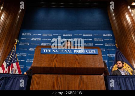 Stacey Abrams, ex leader democratico della Georgia House, parla ai partecipanti al National Press Club Headliners Luncheon a Washington, D.C., venerdì 15 novembre 2019.(Photo by Cheriss May/NurPhoto) Foto Stock