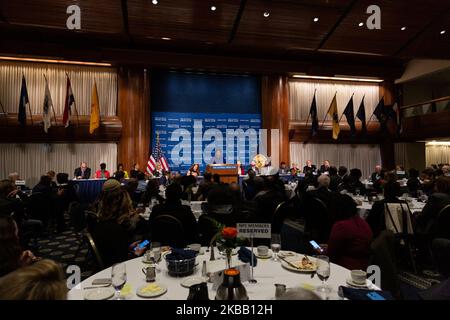 Stacey Abrams, ex leader democratico della Georgia House, parla ai partecipanti al National Press Club Headliners Luncheon a Washington, D.C., venerdì 15 novembre 2019.(Photo by Cheriss May/NurPhoto) Foto Stock