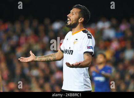 Ezequiel Garay di Valencia durante la partita H del gruppo UEFA Champions League tra Valencia e Chelsea allo stadio Mestalla il 27 novembre 2019 a Valencia, Spagna (Foto di Maria Jose Segovia/NurPhoto) Foto Stock