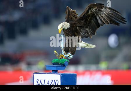 Mascotte d'aquila del Lazio Olimpia durante la Serie A Match SS Lazio contro FC Juventus allo Stadio Olimpico di Roma il 7 dicembre 2019 (Foto di Matteo Ciambelli/NurPhoto) Foto Stock