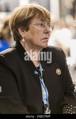 Michelle Bachelet, Alto Commissariato delle Nazioni Unite per i diritti umani, destra, al vertice sul cambiamento climatico del COP25 che si terrà il 9 dicembre 2019 a Madrid, Spagna. (Foto di Celestino Arce/NurPhoto) Foto Stock