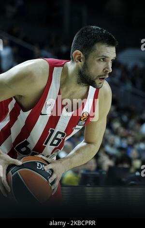 Papanikolau Kostas of Olympiacos Piraeus durante la partita della Stagione regolare 2019/2020 della Turkish Airlines Eurolega Round 13 tra il Real Madrid e Olympiacos Piraeus al Wizink Center il 12 dicembre 2019 a Madrid, Spagna. (Foto di Oscar Gonzalez/NurPhoto) Foto Stock