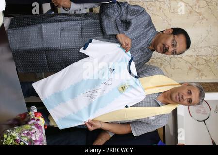 Allenatore di calcio argentino e ex giocatore Hernan Jorge Crespo incontra il Ministro dello Sport del Bengala Occidentale Aroop Biswas durante il 13,2019 dicembre a Kolkata, India (Foto di Debajyoti Chakraborty/NurPhoto) Foto Stock