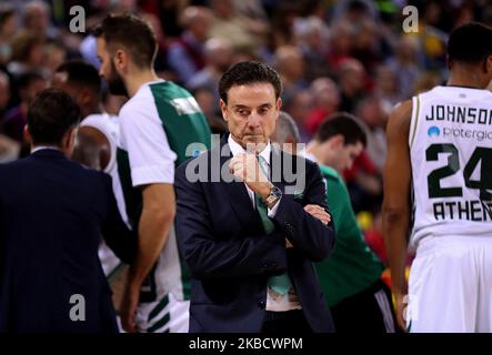 Rick Pitino durante la partita tra FC Barcelona e Panathinaikos BC, corrispondente alla settimana 13 dell'Eurolega, disputata al Palau Blaugrana, il 13th dicembre 2019, a Barcellona, Spagna. (Foto di Joan Valls/Urbanandsport /NurPhoto) Foto Stock