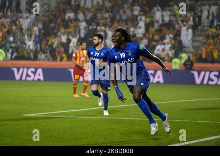 Bafétimbi Gomis festeggia dopo aver segnato la finale del quarto trimestre della Coppa del mondo del Club FIFA tra Espérance de Tunis e al Hilal allo stadio Jassim bin Hamad di Doha, in Qatar, il 14 2019 dicembre. (Foto di Simon Holmes/NurPhoto) Foto Stock