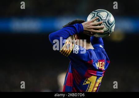 10 Lionel messi dall'Argentina del FC Barcelona durante la partita della Liga tra il FC Barcelona e il Real Madrid a Camp Nou il 18 dicembre 2019 a Barcellona, Spagna. (Foto di Xavier Bonilla/NurPhoto) Foto Stock