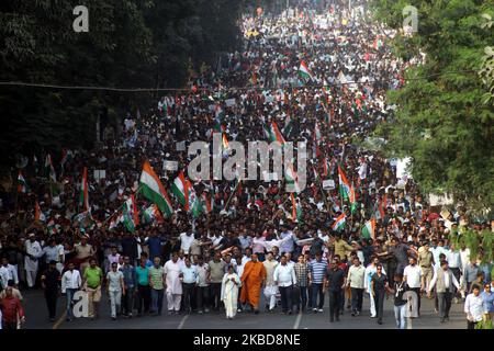 Mamata Banerjee, il primo Ministro del Bengala Occidentale e Capo del Partito politico del Congresso Trinamool e i suoi sostenitori del partito partecipano a una protesta contro la nuova legge indiana sulla cittadinanza a Kolkata 16 dicembre 2019 (Foto di Debajyoti Chakraborty/NurPhoto) Foto Stock