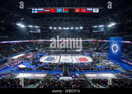 Vista generale del luogo durante la partita di hockey su ghiaccio classica KHL Winter 2019 tra SKA St Petersburg e CSKA Moscow presso la Gazprom Arena il 19 dicembre 2019 a San Pietroburgo, Russia. (Foto di Mike Kireev/NurPhoto) Foto Stock