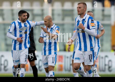 Matteo Ciofani di Pescara Calcio 1936 festeggia dopo aver segnato un gol durante la partita italiana della Serie B 2019/2020 tra Pescara Calcio 1936 e Trapani Calcio 1905 allo Stadio Adriatico Giovanni Cornacchia il 22 dicembre 2019 a Pescara, Italia. (Foto di Danilo di Giovanni/NurPhoto) Foto Stock