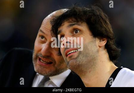 Allenatore di testa bolognese Aleksandar Djordjevic con Milos Teodosic durante la LBA Serie A match Virtus Roma contro Segafredo Virtus Bologna al Palazzetto dello Sport di Roma il 12 gennaio 2020 (Foto di Matteo Ciambelli/NurPhoto) Foto Stock