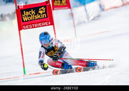 Clara DIREZ (fra) compete durante la Coppa del mondo di sci alpino Audi FIS Slalom gigante parallelo femminile il 19 gennaio 2020 a Sestriere Italia. (Foto di Mauro Ujetto/NurPhoto) Foto Stock