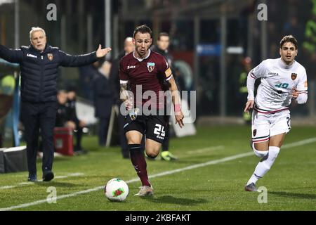 Cristiano Lombardi (US Salernitana) in azione durante il calcio italiano Serie B US Salernitana contro Cosenza Calcio - Serie B allo stadio Arechi il 25 gennaio 2020 a Salerno (Italia).(Photo by Paolo Manzo/NurPhoto) Foto Stock