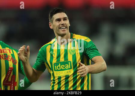 LONDRA, INGHILTERRA - GENNAIO 25th Gareth Barry di West Bromwich Albion celebra la sua vittoria contro West Ham durante la partita della fa Cup tra West Ham United e West Bromwich Albion al London City Stadium di Londra sabato 25th gennaio 2020. (Foto di Leila Coker/ MI News/NurPhoto) Foto Stock