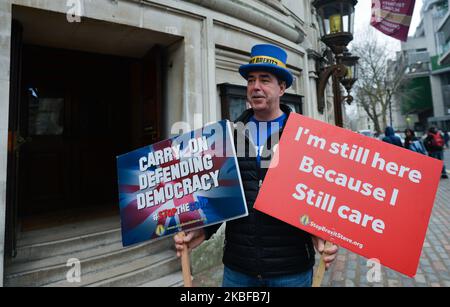 Steve Bray, protester anti-Brexit, ha visto di fronte alla Westminster Hall di Londra, il 25 gennaio 2020, in vista della conferenza Grassroots for Europe. Sabato, 25 gennaio 2019, a Londra, Regno Unito. (Foto di Artur Widak/NurPhoto) Foto Stock