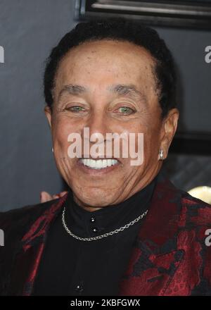 LOS ANGELES, CALIFORNIA, USA - 26 GENNAIO: Smokey Robinson arriva al 62nd° premio annuale GRAMMY che si tiene presso lo Staples Center il 26 gennaio 2020 a Los Angeles, California, Stati Uniti. (Foto di Xavier Collin/Image Press Agency/NurPhoto) Foto Stock