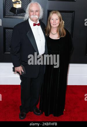 LOS ANGELES, CALIFORNIA, USA - Gennaio 26: David Crosby e Jan Dance arrivano ai 62nd Premi GRAMMY annuali che si tengono presso lo Staples Center il 26 Gennaio 2020 a Los Angeles, California, Stati Uniti. (Foto di Xavier Collin/Image Press Agency/NurPhoto) Foto Stock