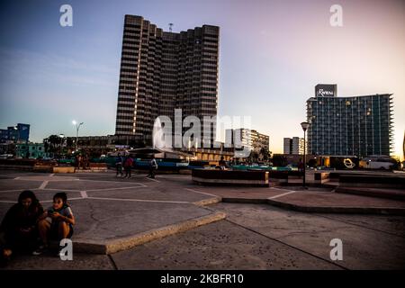 Una vista di Fuente de la Juventud a Vedado, Cuba, il 17 gennaio 2020. La città attrae ogni anno milioni di turisti. L'Avana Vecchia (Habana Vieja) è dichiarata Patrimonio dell'Umanità dall'UNESCO. (Foto di Manuel Romano/NurPhoto) Foto Stock