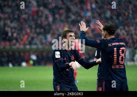 Thomas Müller del 1. FSV Mainz festeggiamenti per il 05 dopo aver segnato il secondo gol della sua squadra durante il 1. Partita della Bundesliga tra il 1. FSV Mainz 05 e FC Bayern München all'Opel Arena il 01 febbraio 2020 a Mainz, Germania. (Foto di Peter Niedung/NurPhoto) Foto Stock