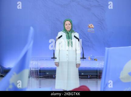 Maryam Rajavi, Ashraf-3, Albania 09/02/2020- Maryam Rajavi, Presidente eletto del Consiglio Nazionale della resistenza dell'Iran (NCRI) partecipa alla cerimonia dei membri dell'Organizzazione popolare Mojahedin dell'Iran (PMOI/MEK) ad Ashraf-3 in Albania domenica 9 febbraio 2020, In occasione dell'anniversario della rivoluzione antimonarchica del 1979 in Iran. Ha sottolineato che Khamenei sta cercando di riempire il parlamento reazionario di lealisti assoluti perché considera la chiusura dei ranghi l'unica soluzione per affrontare la crisi attuale. (Foto di Siavosh Hosseini/NurPhoto) Foto Stock